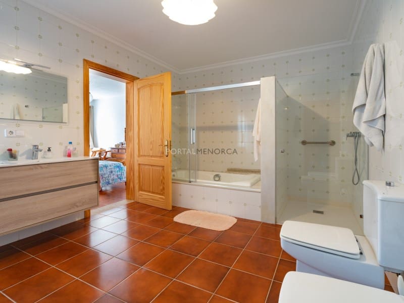 3 slaapkamer Finca/Landhuis te koop in Mahon / Mao - € 1.750.000 (Ref: 9402066)