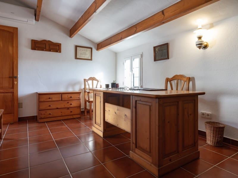 3 slaapkamer Finca/Landhuis te koop in Mahon / Mao - € 1.750.000 (Ref: 9402066)