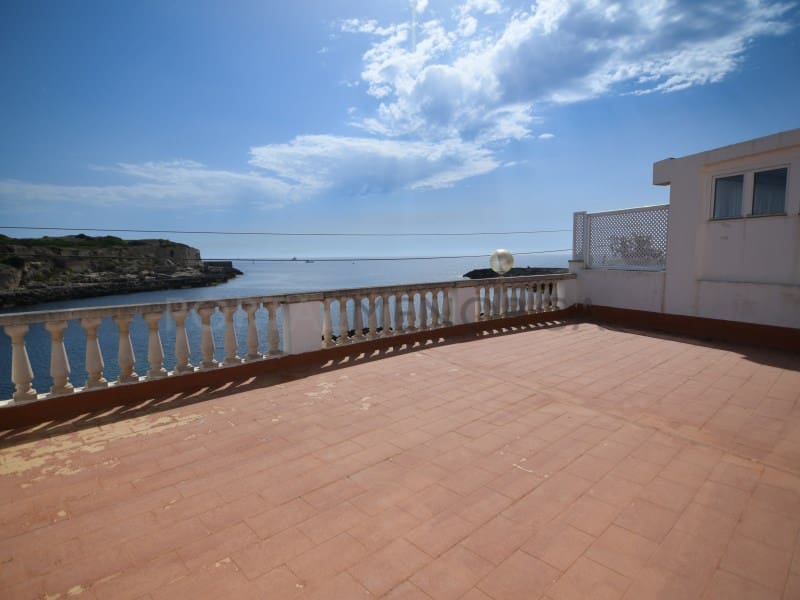 3 bedroom Villa for sale in Sol del Este with garage - € 800,000 (Ref: 9402067)