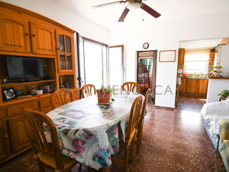 3 bedroom Villa for sale in Sol del Este with garage - € 800,000 (Ref: 9402067)