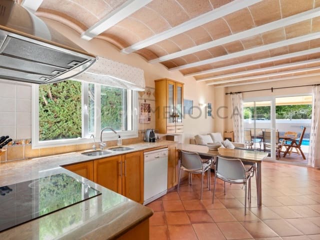 4 quarto Moradia para venda em Ciutadella, Ciutadella de Menorca com piscina garagem - 1 795 000 € (Ref: 9402068)