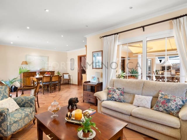 4 quarto Moradia para venda em Ciutadella, Ciutadella de Menorca com piscina garagem - 1 795 000 € (Ref: 9402068)