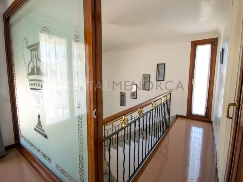 4 quarto Moradia para venda em Cala Blanca com piscina garagem - 1 330 000 € (Ref: 9402070)