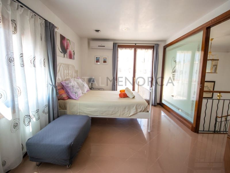 4 quarto Moradia para venda em Cala Blanca com piscina garagem - 1 330 000 € (Ref: 9402070)