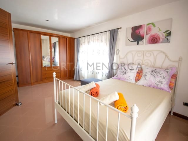 4 quarto Moradia para venda em Cala Blanca, Ciutadella de Menorca com piscina garagem - 1 330 000 € (Ref: 9402070)