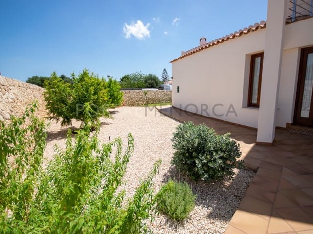 4 quarto Moradia para venda em Cala Blanca, Ciutadella de Menorca com piscina garagem - 1 330 000 € (Ref: 9402070)