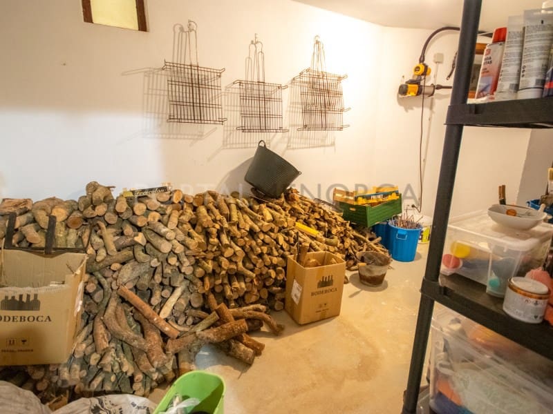 4 quarto Moradia para venda em Cala Blanca com piscina garagem - 1 330 000 € (Ref: 9402070)