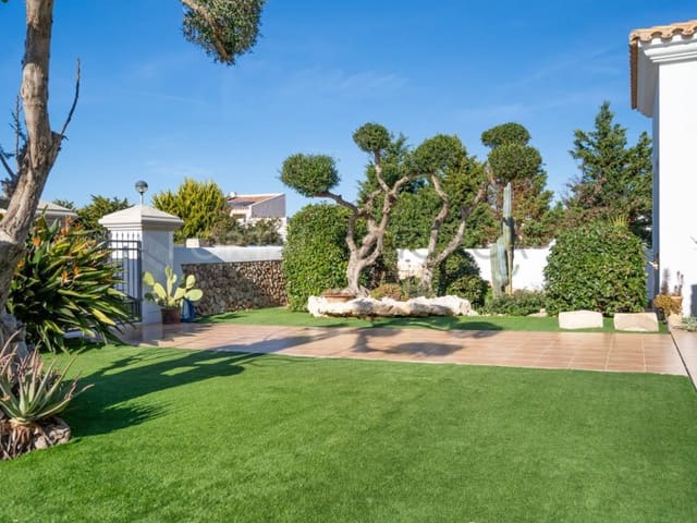 4 quarto Moradia para venda em Cala Blanca, Ciutadella de Menorca com garagem - 1 750 000 € (Ref: 9402071)