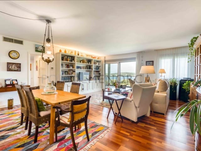 4 bedroom Apartment for sale in Mahón / Maó with pool garage - € 950,000 (Ref: 9402074)