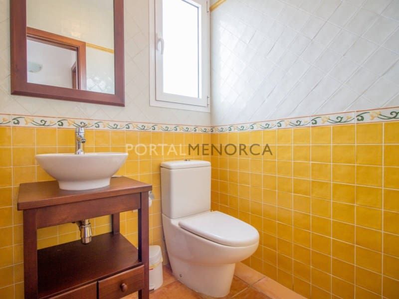 4 makuuhuone Huvila myytävänä paikassa San Luis / Sant Lluis mukana uima-altaan 
autotalli - 950 000 € (Ref: 9402083)