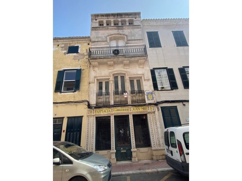 Villa for sale in Mahon / Mao - € 530,000 (Ref: 9402086)