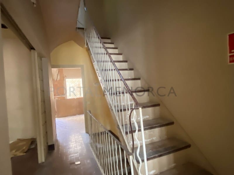 Villa for sale in Mahon / Mao - € 530,000 (Ref: 9402086)