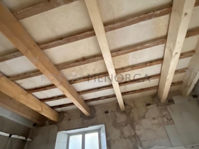 Villa zu verkaufen in Mahón / Maó - 530.000 € (Ref: 9402086)