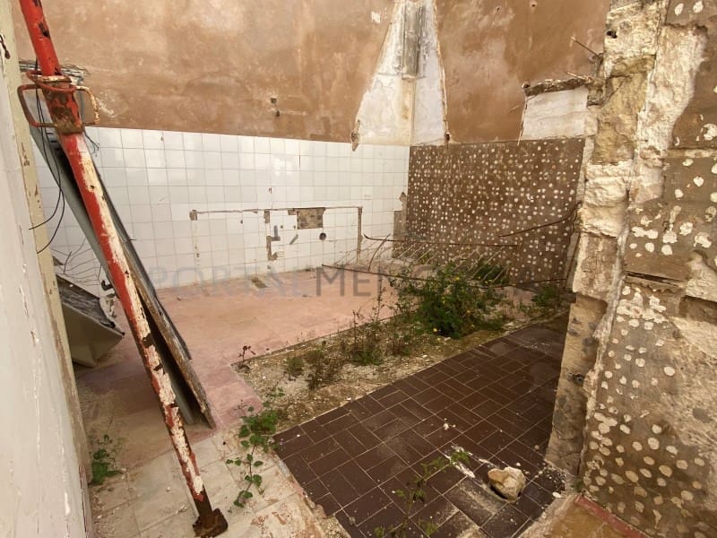 Villa for sale in Mahon / Mao - € 530,000 (Ref: 9402086)