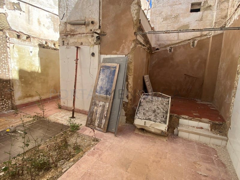 Villa for sale in Mahon / Mao - € 530,000 (Ref: 9402086)