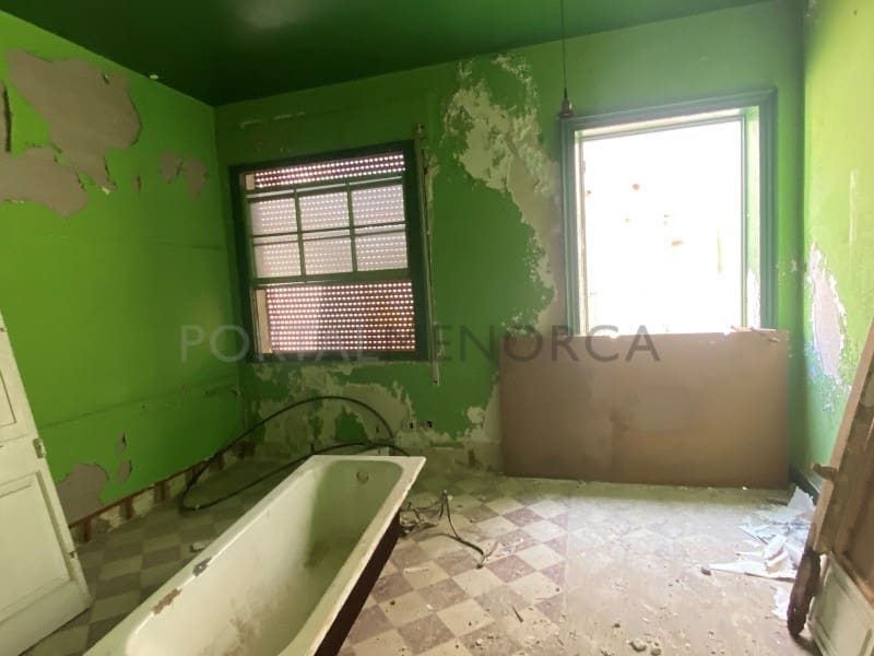 Villa for sale in Mahon / Mao - € 530,000 (Ref: 9402086)