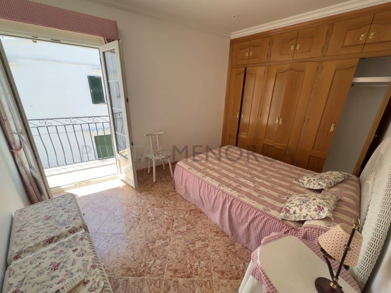 8 bedroom Villa for sale in Fornells - € 975,000 (Ref: 9402092)