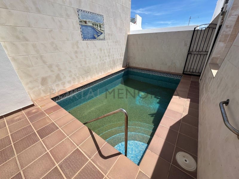 8 bedroom Villa for sale in Fornells - € 975,000 (Ref: 9402092)