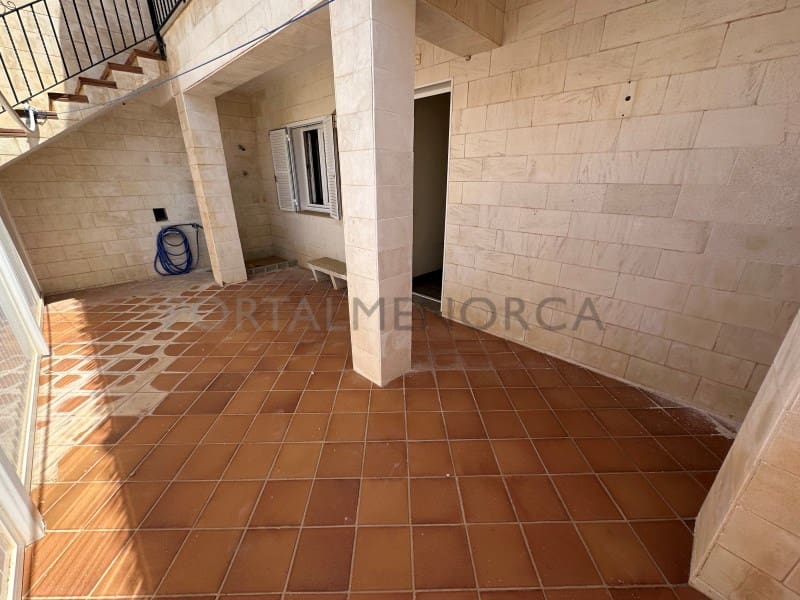 8 bedroom Villa for sale in Fornells - € 975,000 (Ref: 9402092)