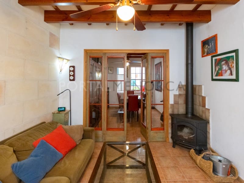 5 bedroom Villa for sale in Es Mercadal - € 495,000 (Ref: 9402093)