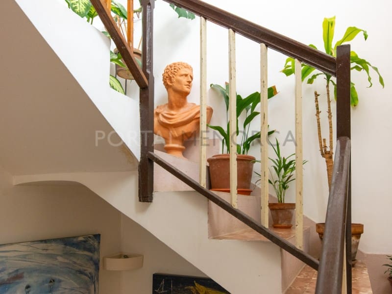 5 bedroom Villa for sale in Es Mercadal - € 495,000 (Ref: 9402093)