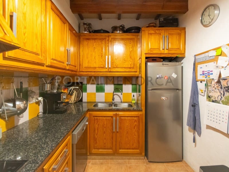 5 bedroom Villa for sale in Es Mercadal - € 495,000 (Ref: 9402093)