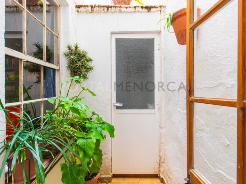 5 bedroom Villa for sale in Es Mercadal - € 495,000 (Ref: 9402093)