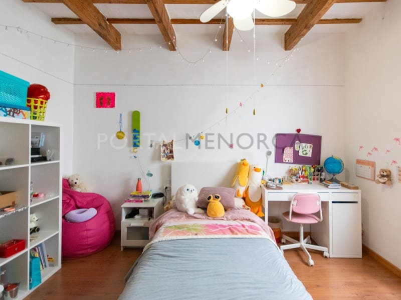 5 bedroom Villa for sale in Es Mercadal - € 495,000 (Ref: 9402093)