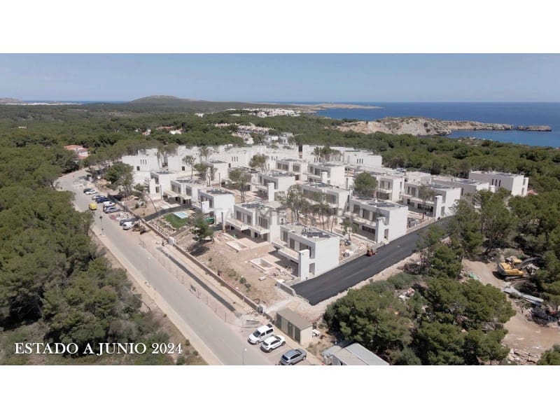 4 sovrum Villa till salu i Son Parc - 755 000 € (Ref: 9402096)