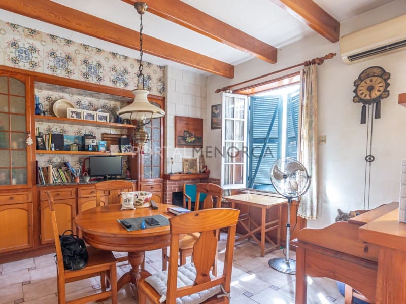 7 bedroom Villa for sale in Mahon / Mao - € 395,000 (Ref: 9402102)