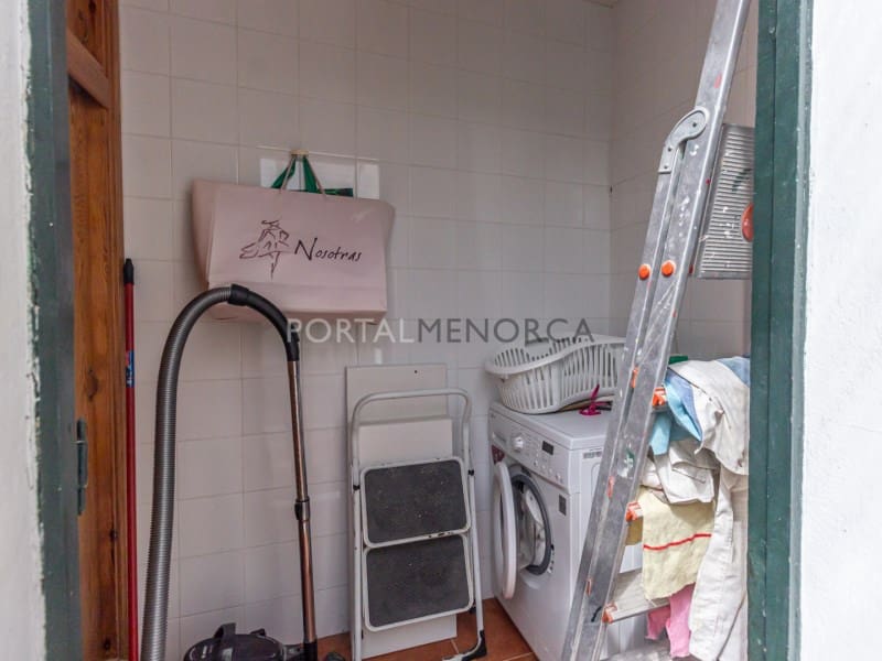 7 bedroom Villa for sale in Mahon / Mao - € 395,000 (Ref: 9402102)