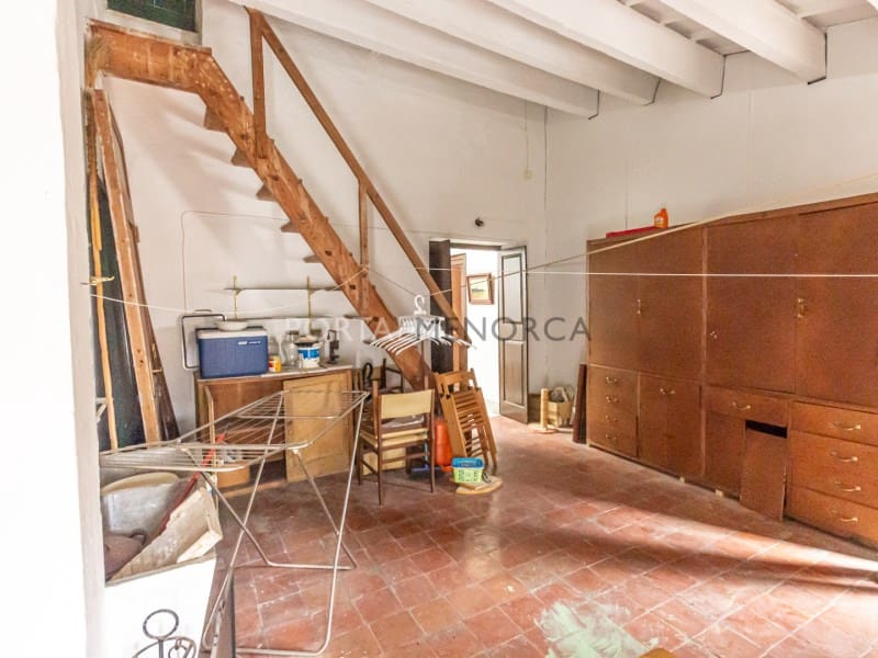 7 bedroom Villa for sale in Mahon / Mao - € 395,000 (Ref: 9402102)