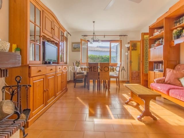 3 makuuhuone Huvila myytävänä paikassa S'Algar, San Luis / Sant Lluís mukana 
autotalli - 480 000 € (Ref: 9402105)