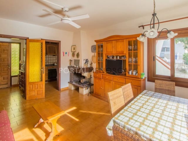 3 makuuhuone Huvila myytävänä paikassa S'Algar, San Luis / Sant Lluís mukana 
autotalli - 480 000 € (Ref: 9402105)