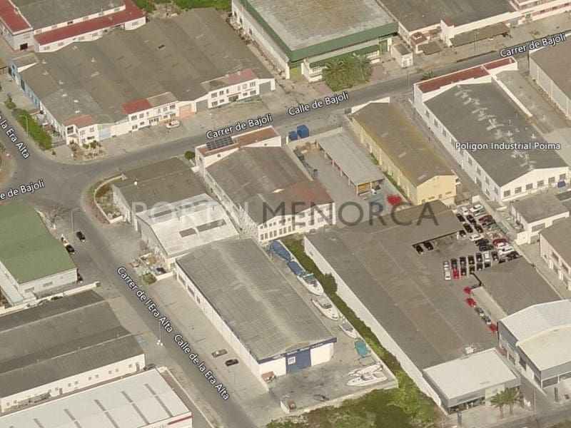 Commercial for sale in Mahon / Mao - € 490,000 (Ref: 9402111)