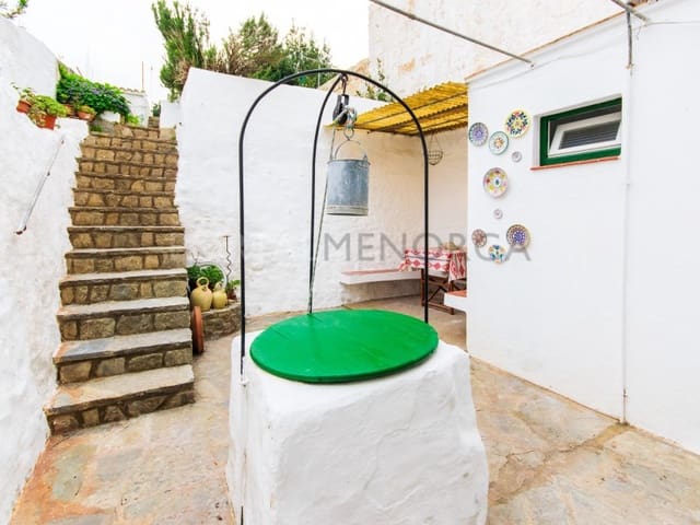 Chalet de 4 habitaciones en Es Mercadal en venta - 420.000 € (Ref: 9402112)