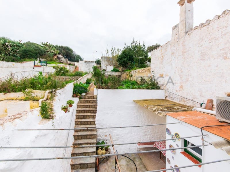 4 bedroom Villa for sale in Es Mercadal - € 420,000 (Ref: 9402112)