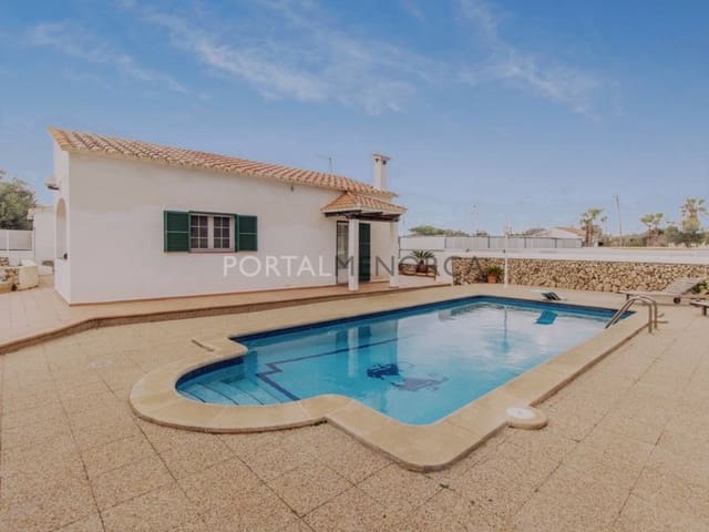 3 slaapkamer Villa te koop in Es Castell met zwembad garage - € 750.000 (Ref: 9402117)