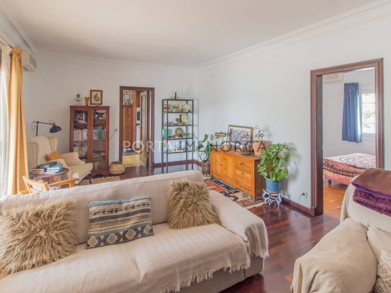 3 slaapkamer Villa te koop in Es Castell met zwembad garage - € 750.000 (Ref: 9402117)