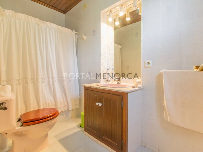 3 slaapkamer Villa te koop in Es Castell met zwembad garage - € 750.000 (Ref: 9402117)