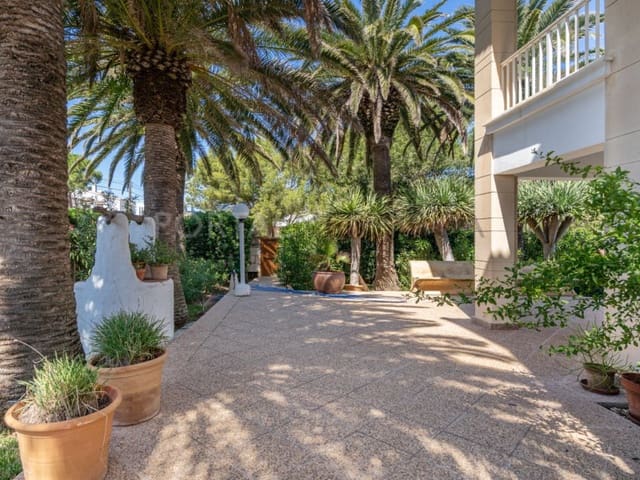 4 slaapkamer Villa te koop in Ciutadella de Menorca - € 1.950.000 (Ref: 9402120)