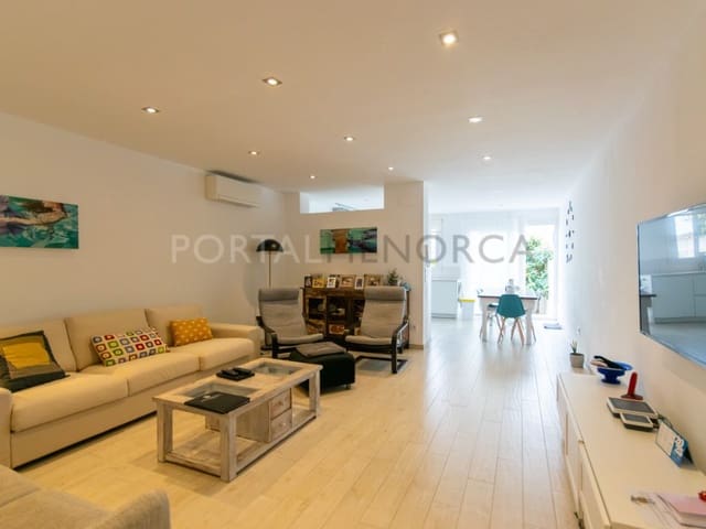 5 quarto Moradia para venda em Ciutadella, Ciutadella de Menorca com garagem - 750 000 € (Ref: 9402125)