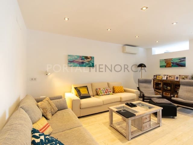 5 quarto Moradia para venda em Ciutadella, Ciutadella de Menorca com garagem - 750 000 € (Ref: 9402125)