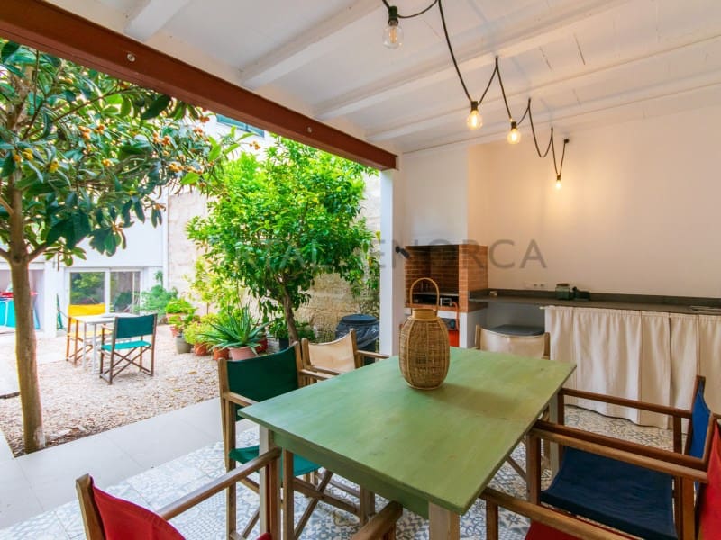 5 quarto Moradia para venda em Ciutadella de Menorca com garagem - 750 000 € (Ref: 9402125)