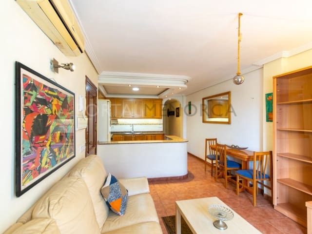 2 slaapkamer Appartement te koop in Es Mercadal met garage - € 240.000 (Ref: 9402128)