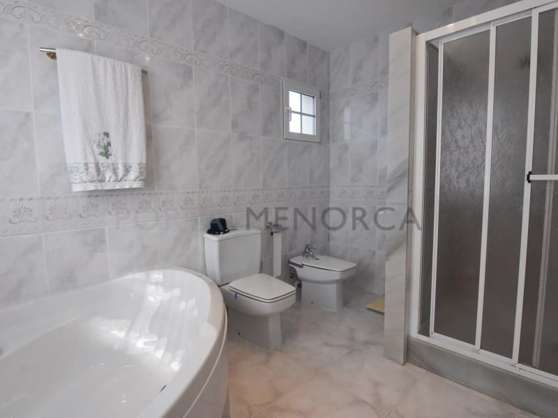 5 bedroom Villa for sale in Mahon / Mao - € 990,000 (Ref: 9402130)