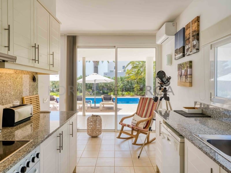 4 quarto Moradia para venda em San Clemente / Sant Climent com piscina garagem - 895 000 € (Ref: 9402151)