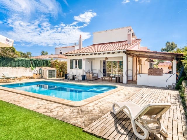 3 makuuhuone Huvila myytävänä paikassa Cap d'en Font, San Luis / Sant Lluís mukana uima-altaan 
autotalli - 600 000 € (Ref: 9402152)