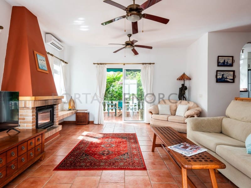 4 bedroom Villa for sale in Es Mercadal with pool garage - € 995,000 (Ref: 9402154)