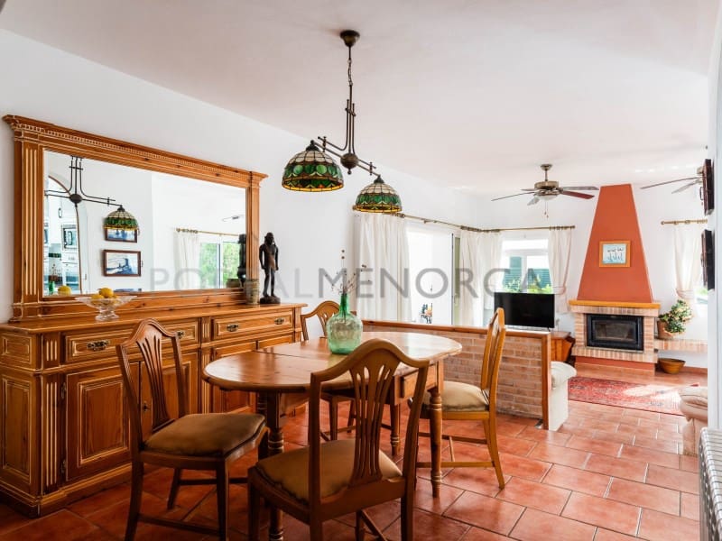 4 bedroom Villa for sale in Es Mercadal with pool garage - € 995,000 (Ref: 9402154)